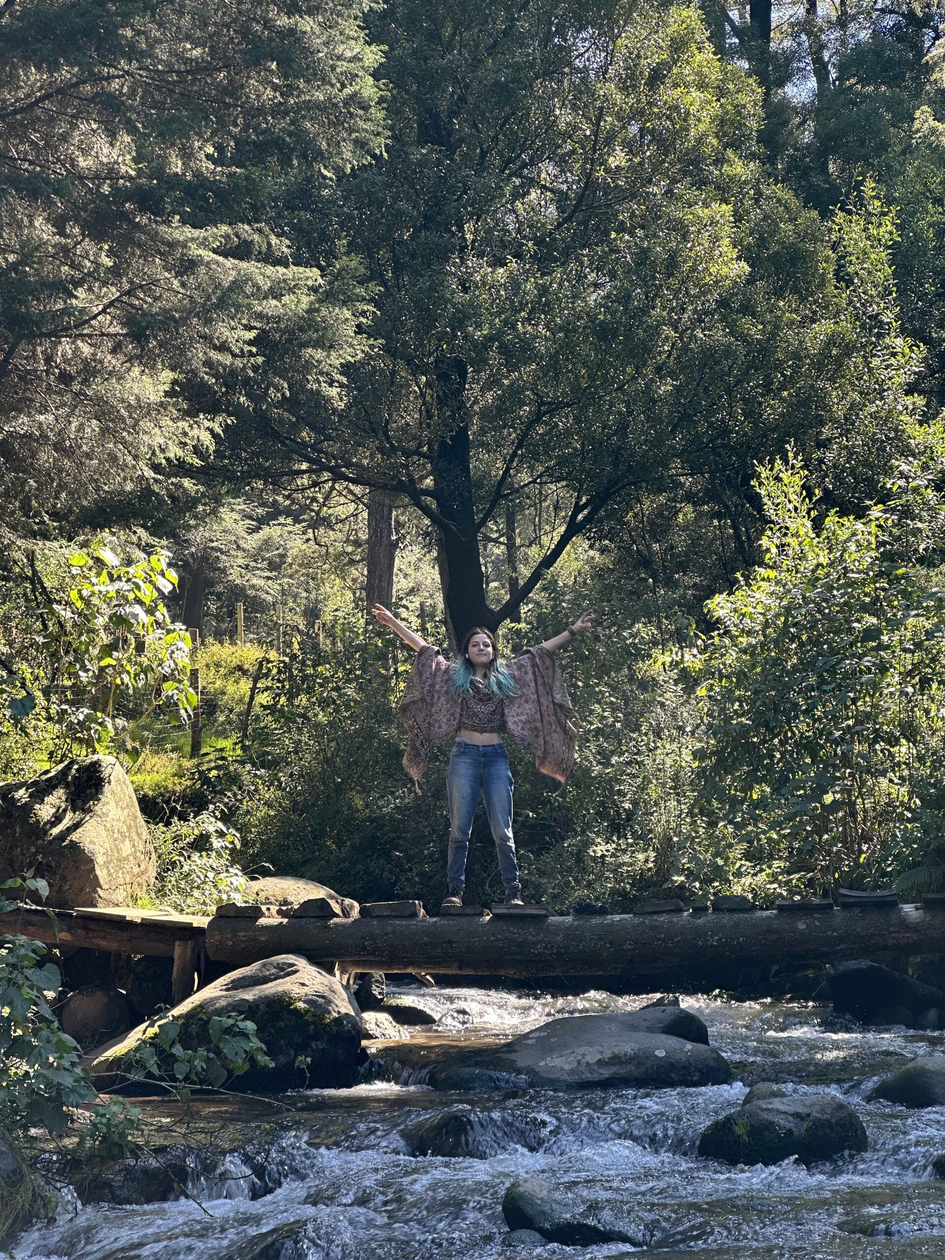 Dulce Belem Díaz Mera en el bosque